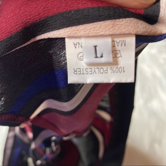 Striped Button Front Knot Hem Cami Top - Picture 5 of 6